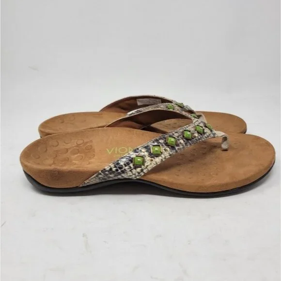 Vionic | Women's Rest Floriana Toepost Thong Sandal Pewter - Picture 2 of 9